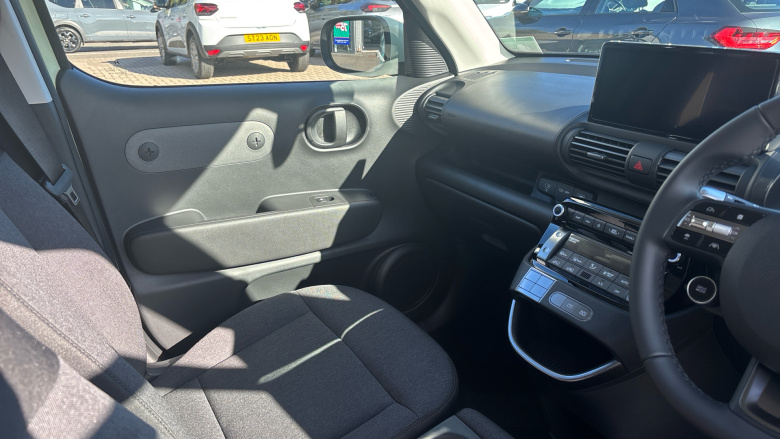 Hyundai INSTER 71kW 01 42kWh 5dr Auto Electric Hatchback